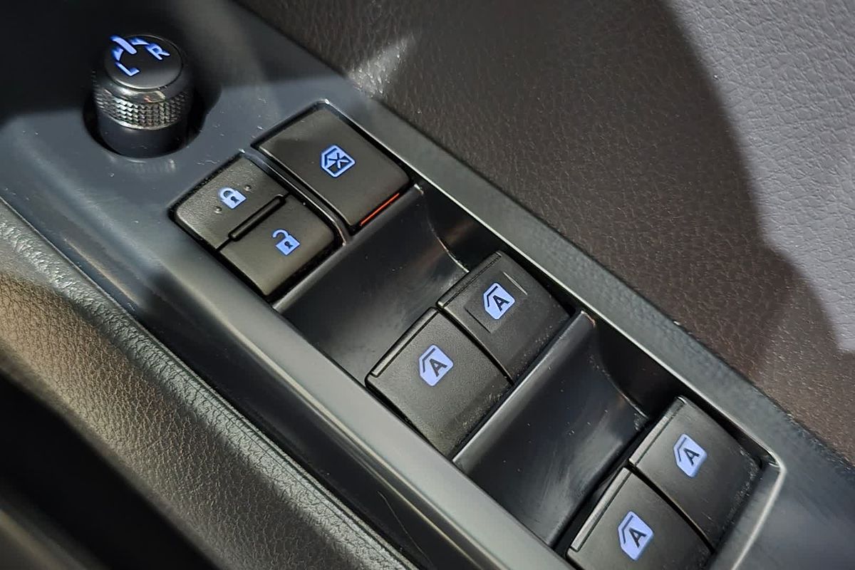 2020 Toyota Camry Ascent Sport AXVH71R