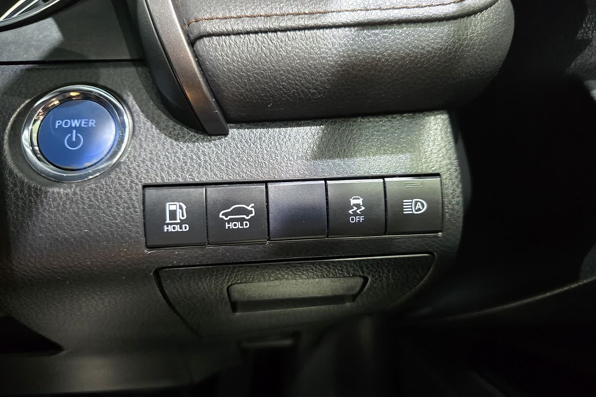2020 Toyota Camry Ascent Sport AXVH71R