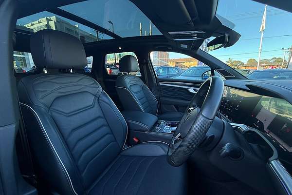 2024 Volkswagen Touareg 210TDI R-Line RC