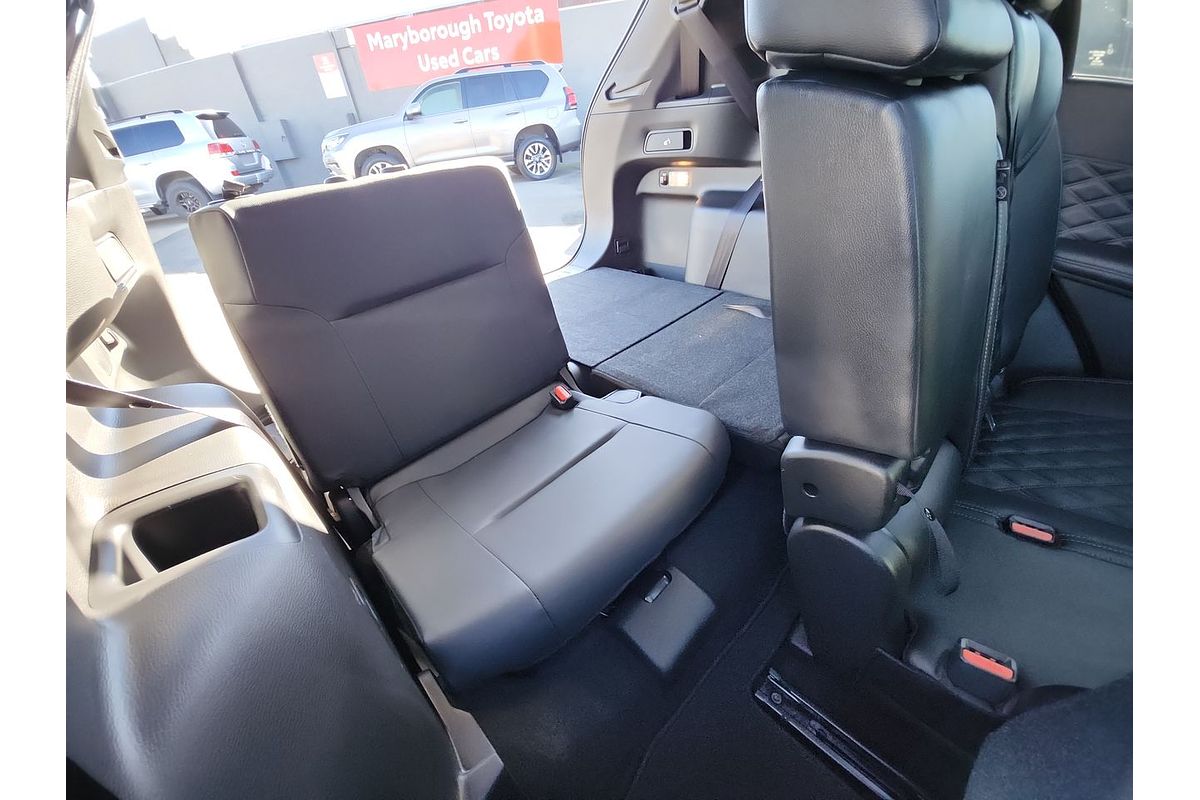 2024 Mitsubishi Outlander Exceed ZM