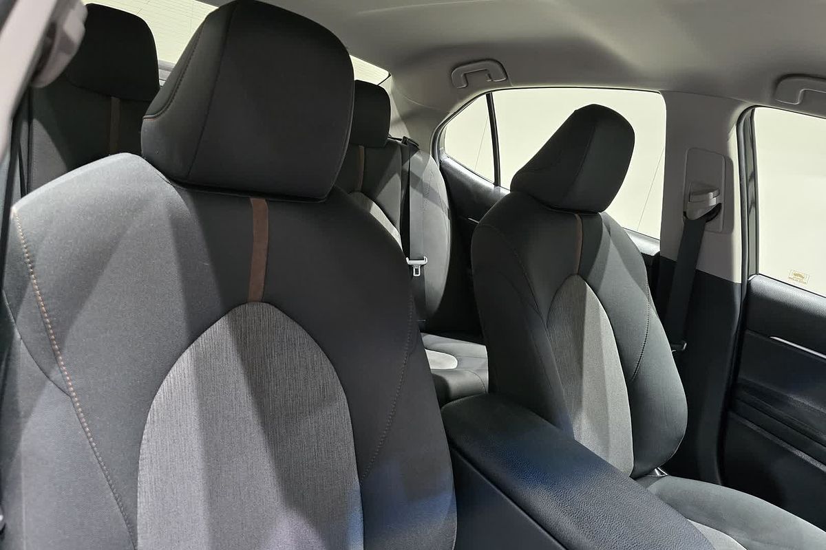 2020 Toyota Camry Ascent Sport AXVH71R