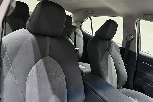 2020 Toyota Camry Ascent Sport AXVH71R