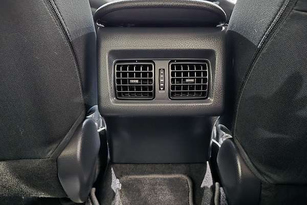 2020 Toyota Camry Ascent Sport AXVH71R