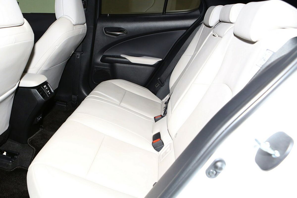 2023 Lexus UX UX250h Luxury MZAH10R