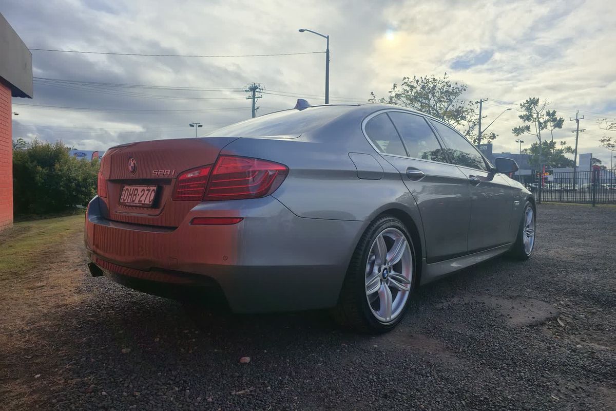 2016 BMW 5 Series 528i Luxury Line F10 LCI