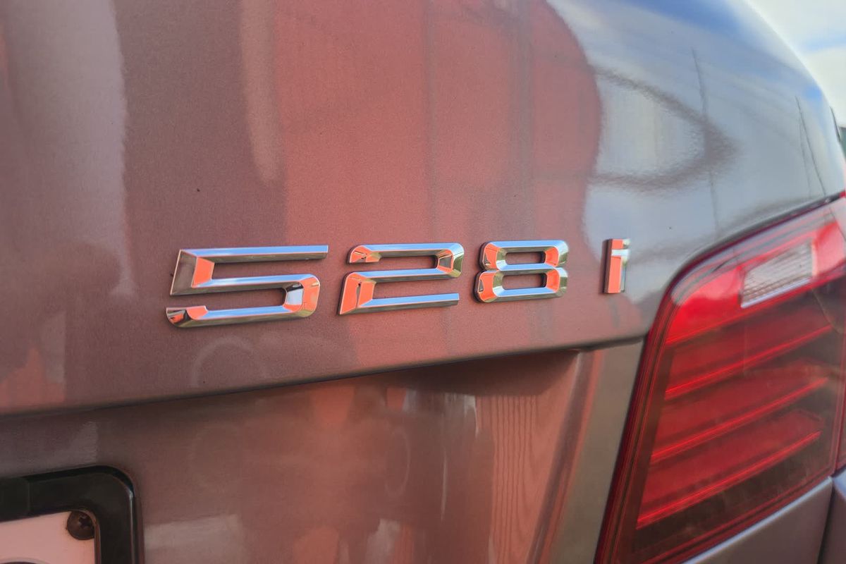 2016 BMW 5 Series 528i Luxury Line F10 LCI