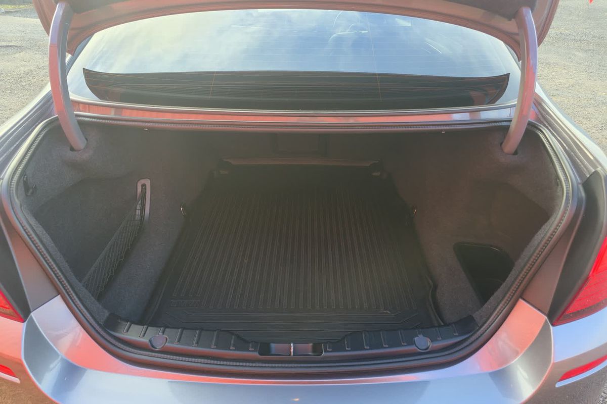 2016 BMW 5 Series 528i Luxury Line F10 LCI