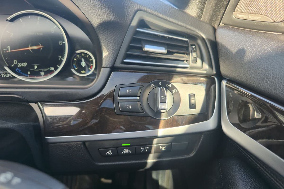 2016 BMW 5 Series 528i Luxury Line F10 LCI