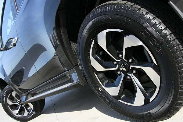 2025 Mitsubishi Pajero Sport GLS QG