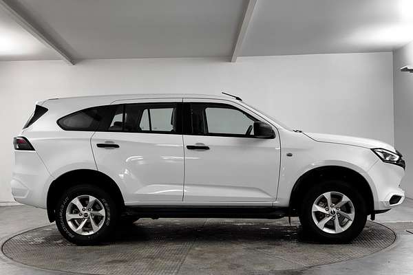 2023 Isuzu MU-X LS-M