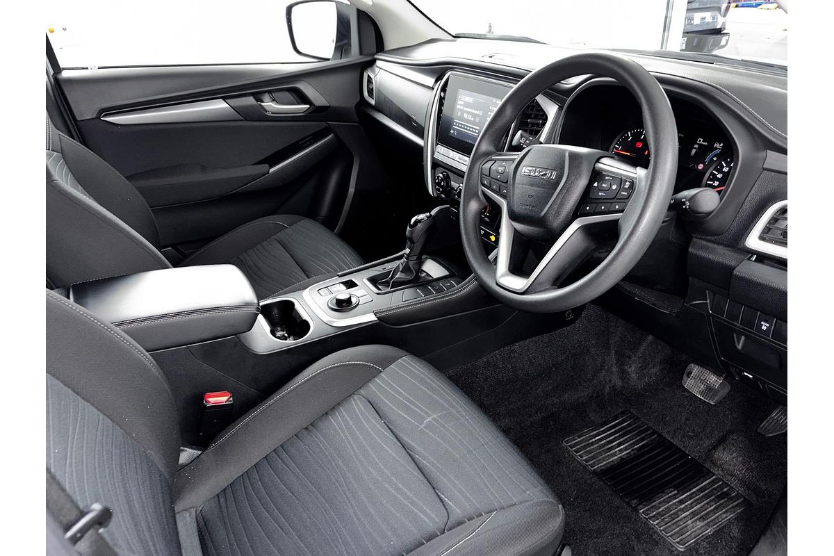 2023 Isuzu MU-X LS-M
