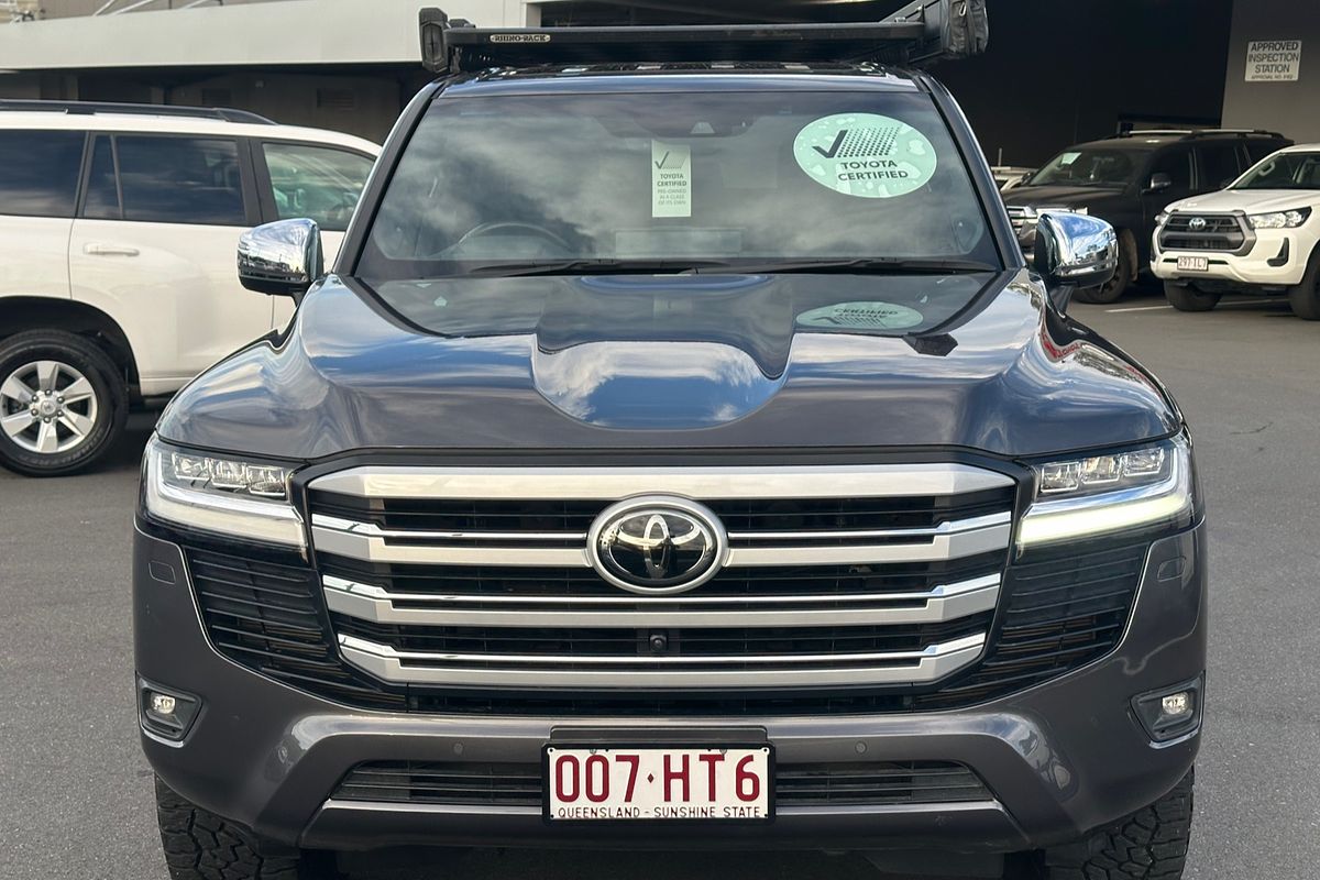 2023 Toyota Landcruiser Sahara FJA300R