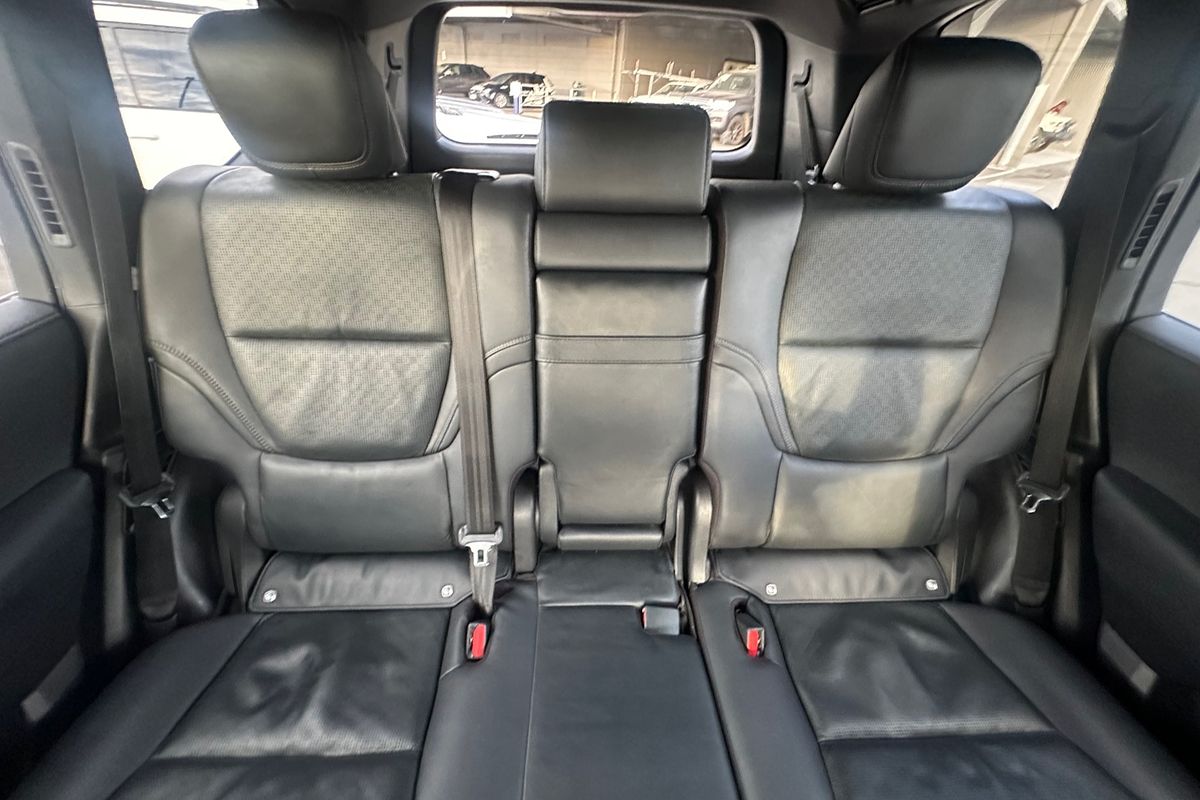2023 Toyota Landcruiser Sahara FJA300R