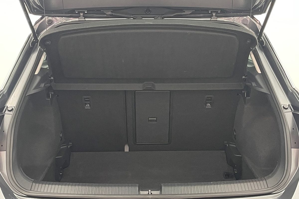 2022 Volkswagen T-Roc 110TSI Style D11