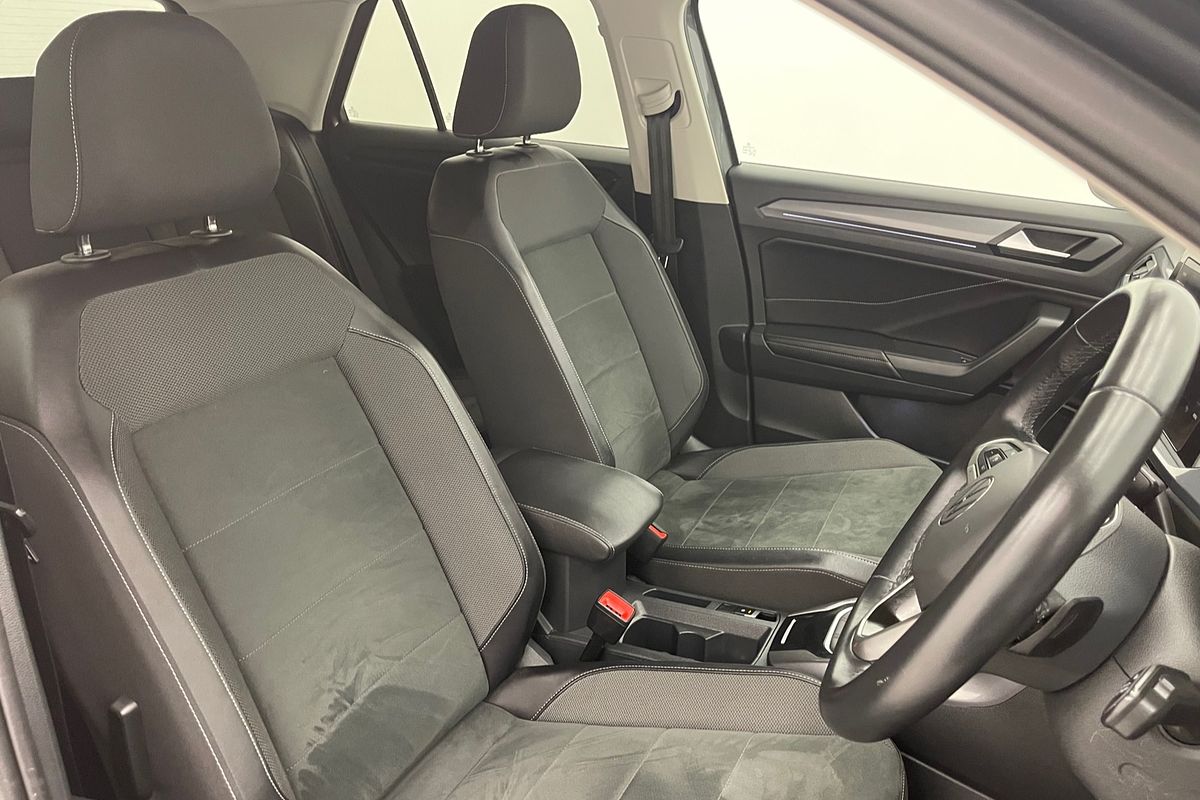 2022 Volkswagen T-Roc 110TSI Style D11