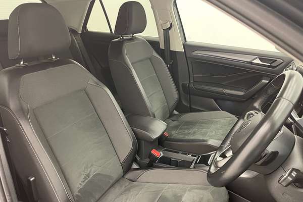2022 Volkswagen T-Roc 110TSI Style D11