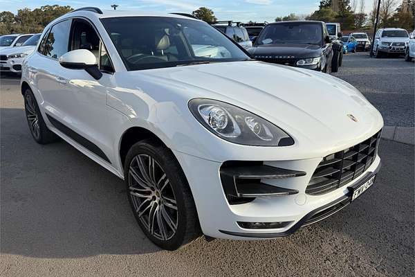 2015 Porsche Macan Turbo 95B