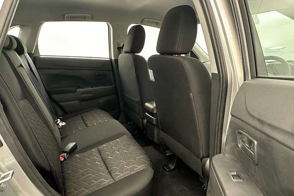 2024 Mitsubishi ASX ES XD