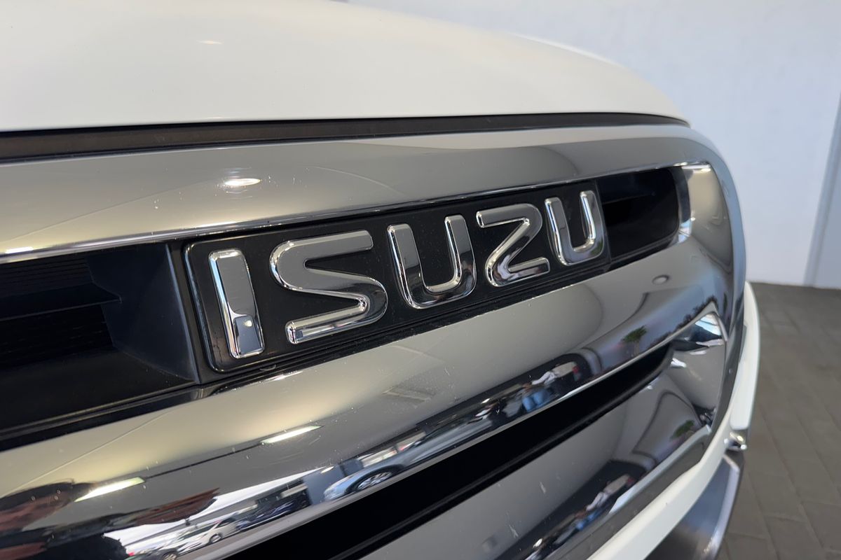 2018 Isuzu MU-X LS-T