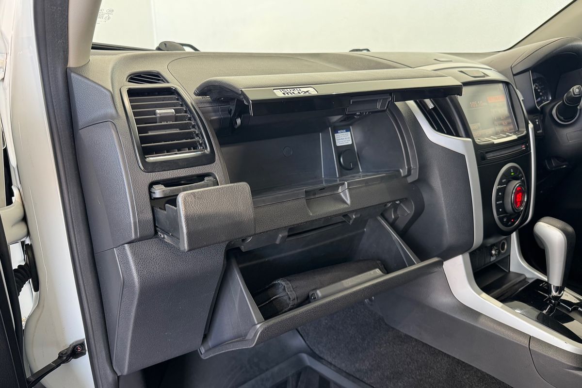 2018 Isuzu MU-X LS-T