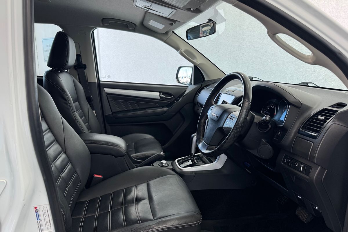 2018 Isuzu MU-X LS-T