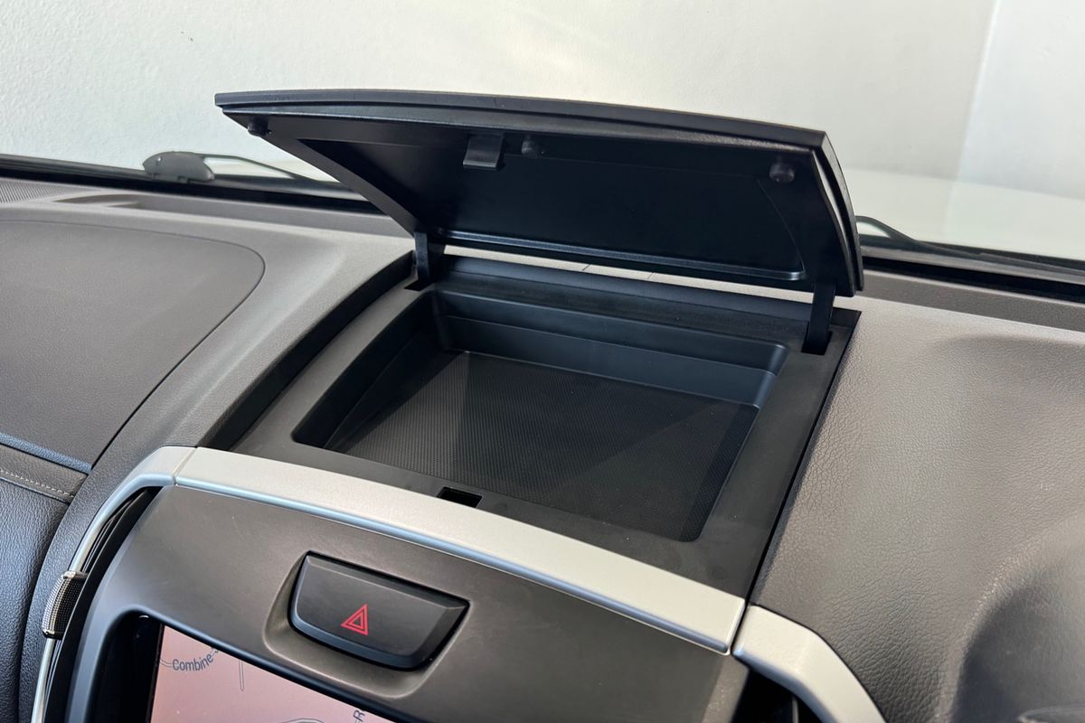 2018 Isuzu MU-X LS-T