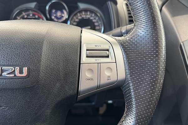 2018 Isuzu MU-X LS-T