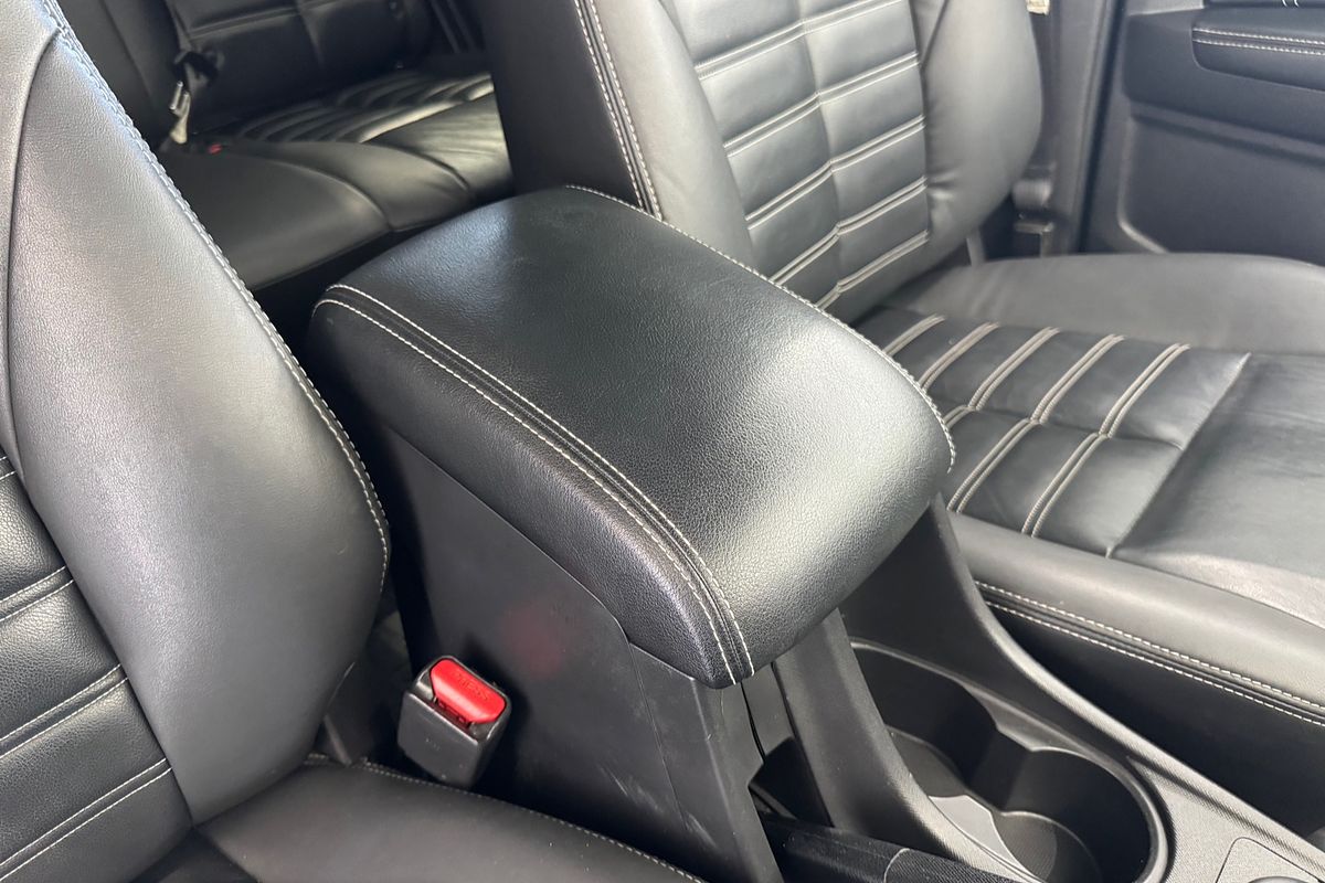 2018 Isuzu MU-X LS-T