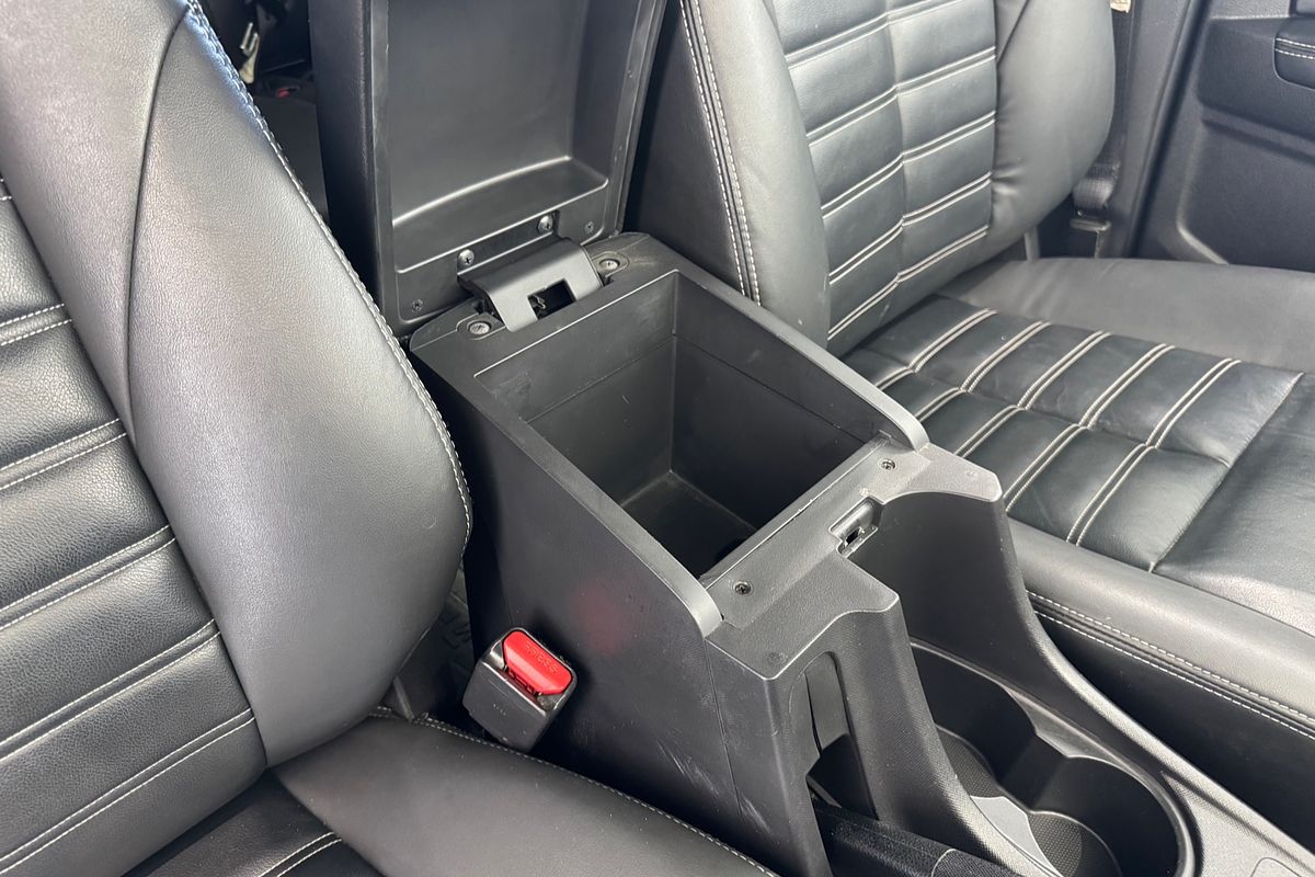 2018 Isuzu MU-X LS-T