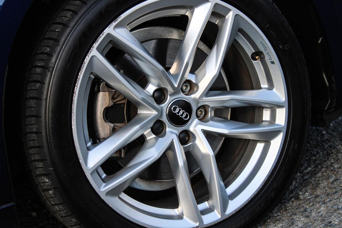 2019 Audi A4 35 TFSI S line B9