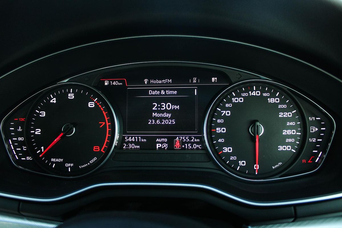 2019 Audi A4 35 TFSI S line B9