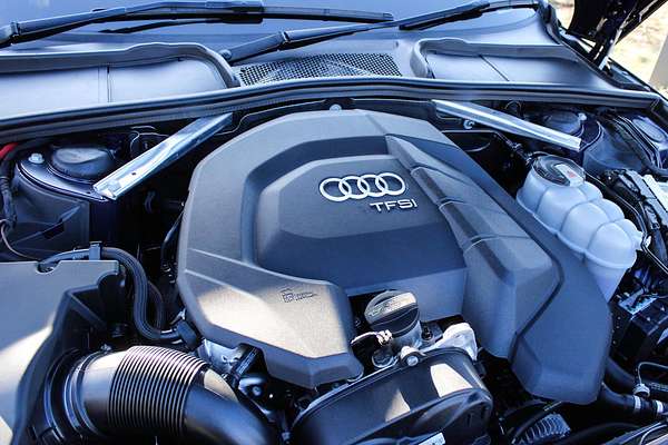 2019 Audi A4 35 TFSI S line B9