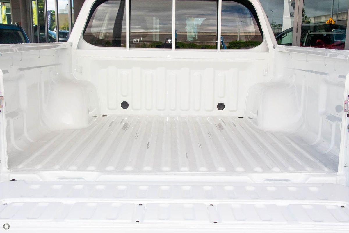 2023 Mitsubishi Triton GLX MR 4X4