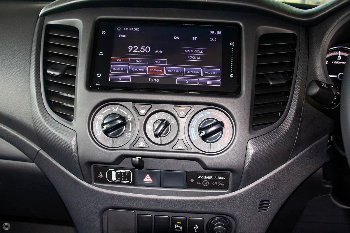 2023 Mitsubishi Triton GLX MR 4X4