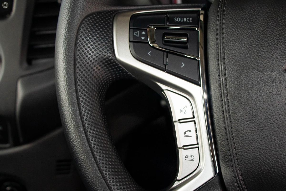 2023 Mitsubishi Triton GLX MR 4X4