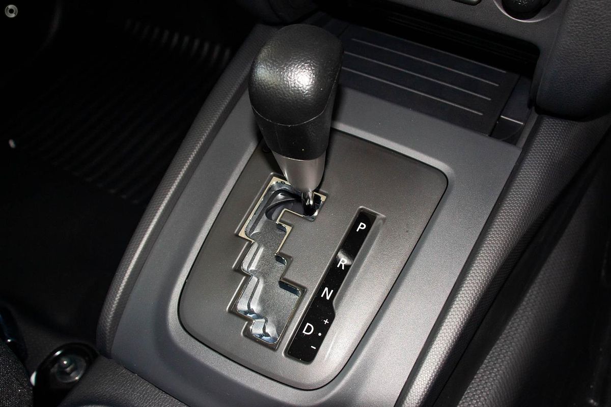 2023 Mitsubishi Triton GLX MR 4X4