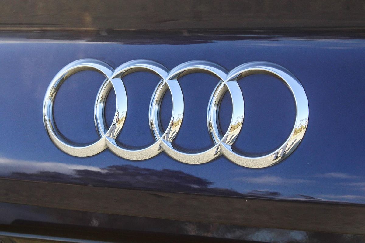 2019 Audi A4 35 TFSI S line B9