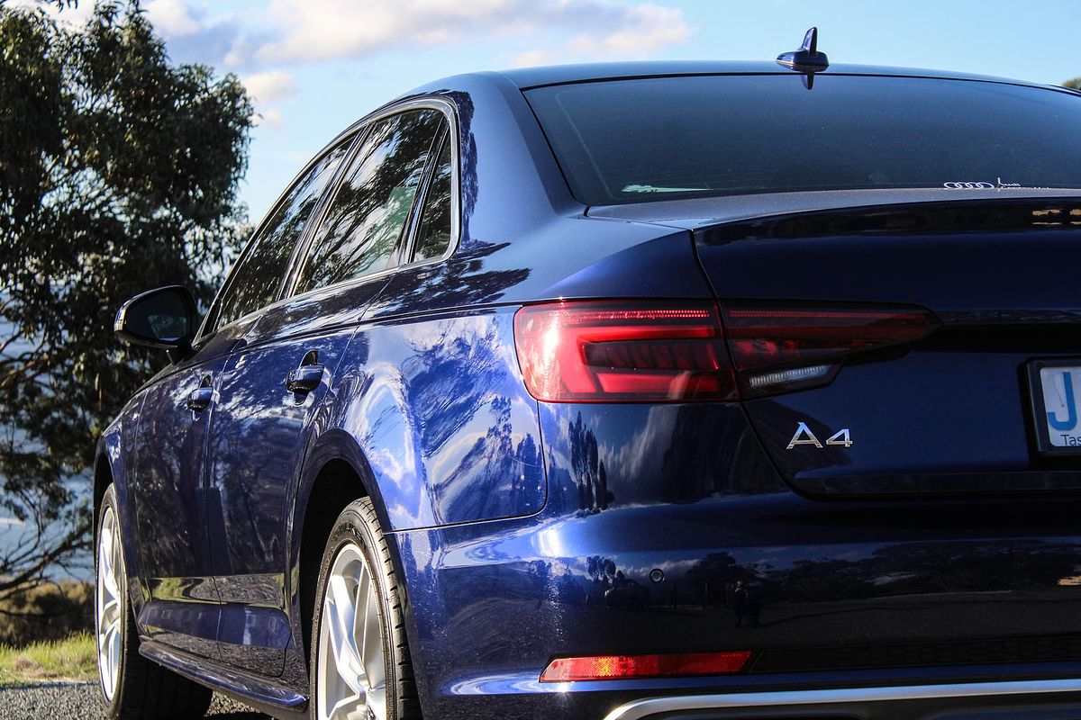 2019 Audi A4 35 TFSI S line B9