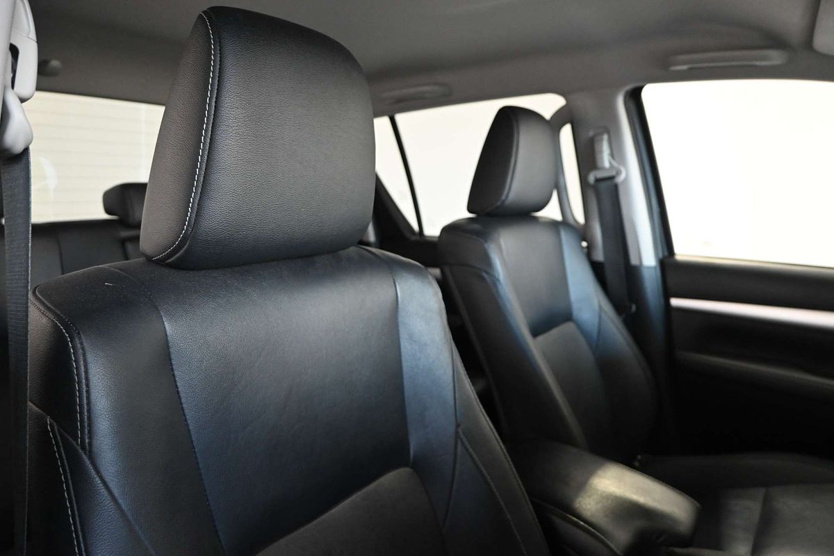 2017 Toyota Hilux SR5 GUN126R 4X4