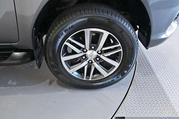 2017 Toyota Hilux SR5 GUN126R 4X4