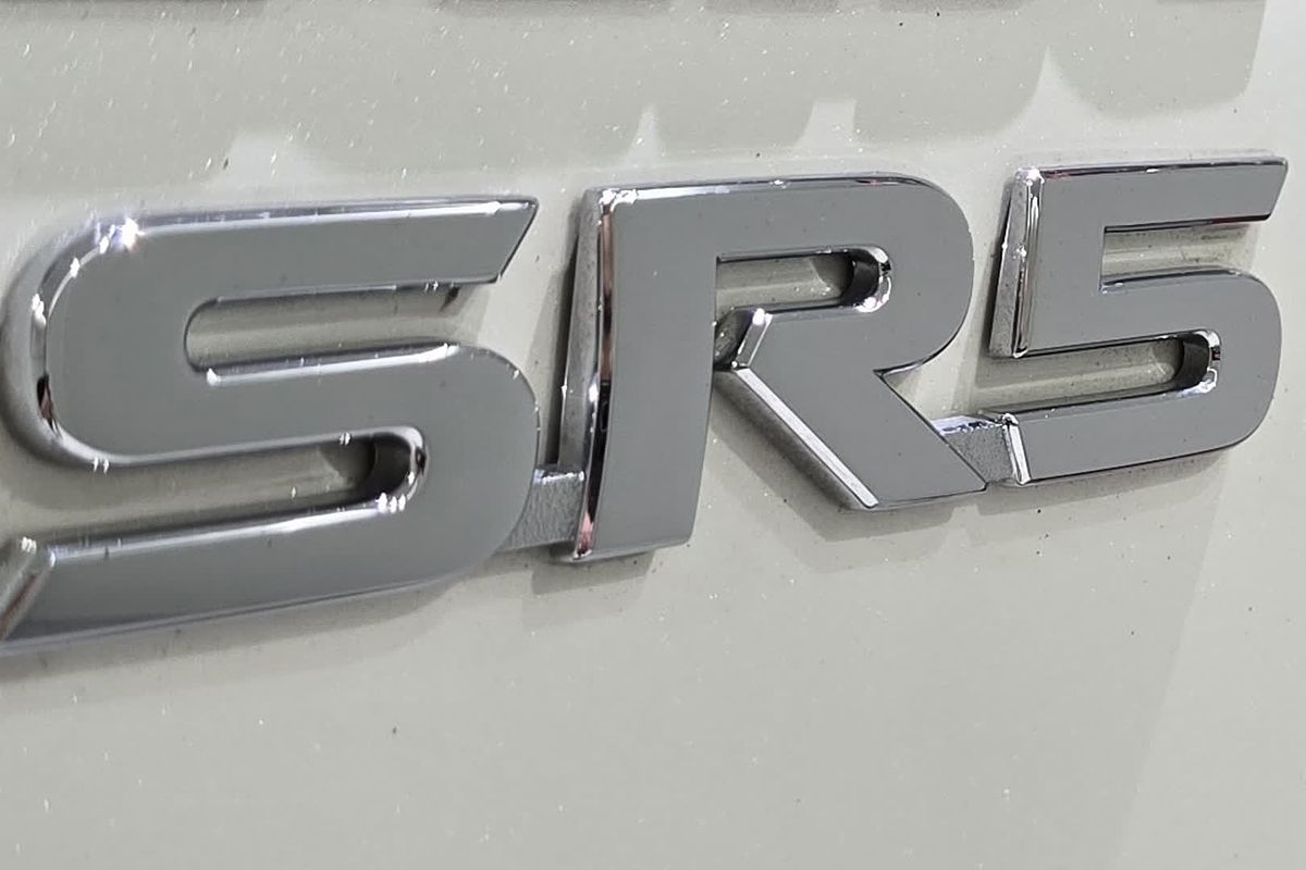 2021 Toyota Hilux Hilux 4x4 SR5 2.8L T Diesel Automatic Double Cab GUN126R 4X4