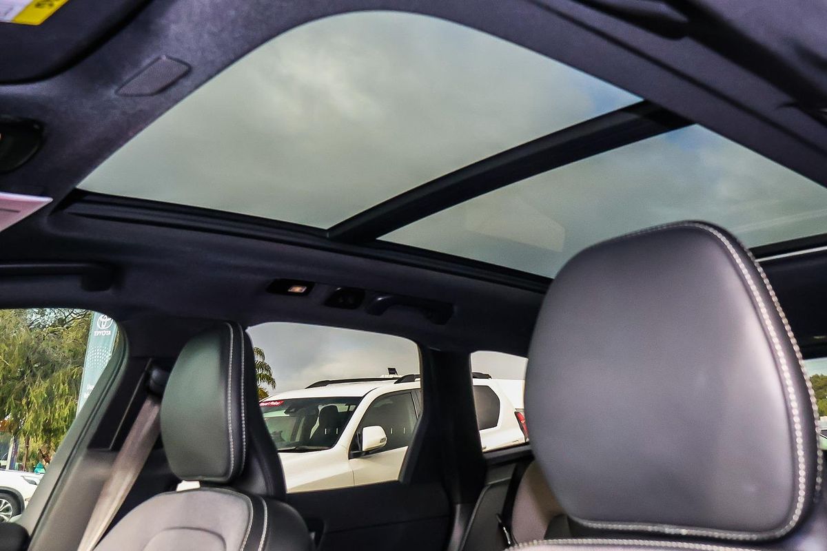 2022 Volvo XC60 Recharge Plug-In Hybrid