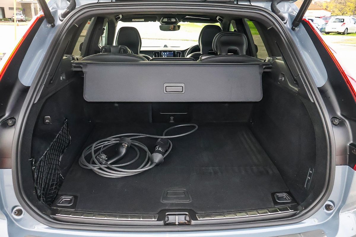 2022 Volvo XC60 Recharge Plug-In Hybrid