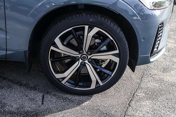 2022 Volvo XC60 Recharge Plug-In Hybrid