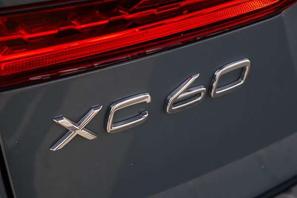 2022 Volvo XC60 Recharge Plug-In Hybrid