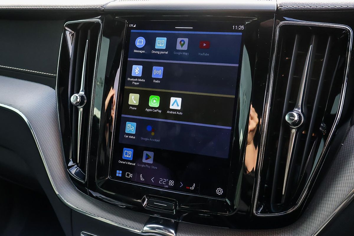 2022 Volvo XC60 Recharge Plug-In Hybrid
