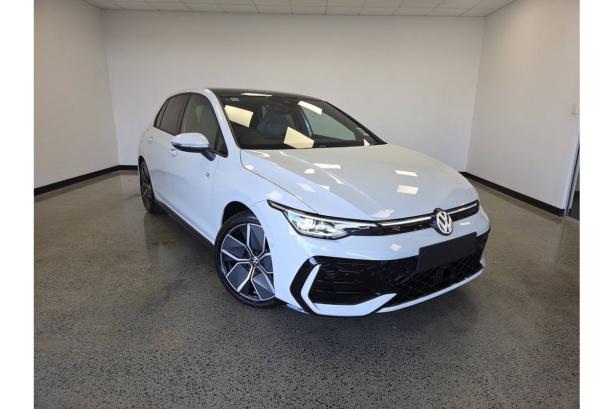 2025 Volkswagen Golf 110TSI R-Line 8.5