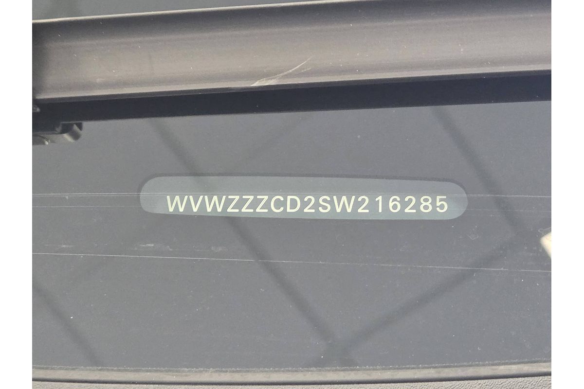 2025 Volkswagen Golf 110TSI R-Line 8.5