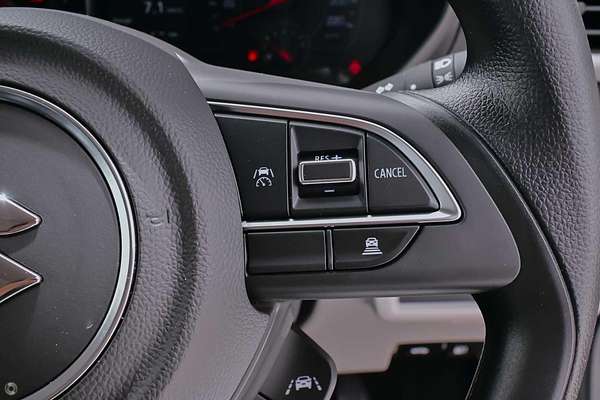 2025 Suzuki Swift Hybrid UZ
