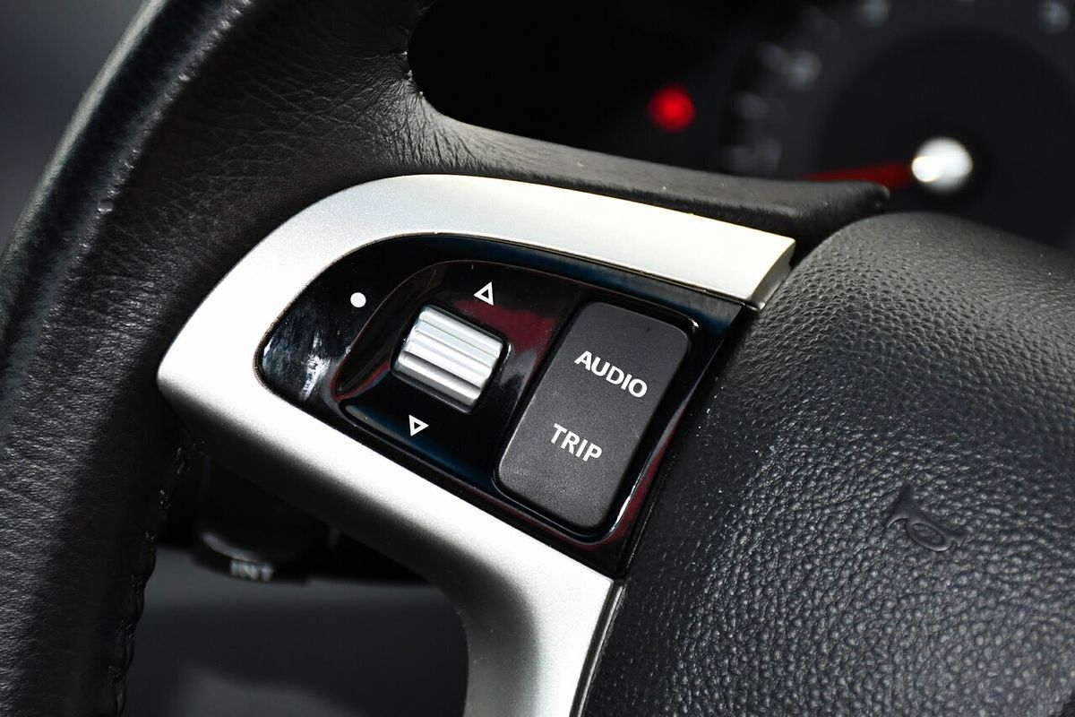 2012 Holden Ute SS Thunder VE Series II Rear Wheel Drive